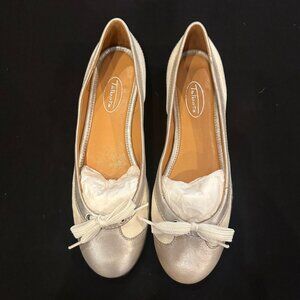 Talbots Silver Metallic Leather Slip On Size 8 1/2 Narrow